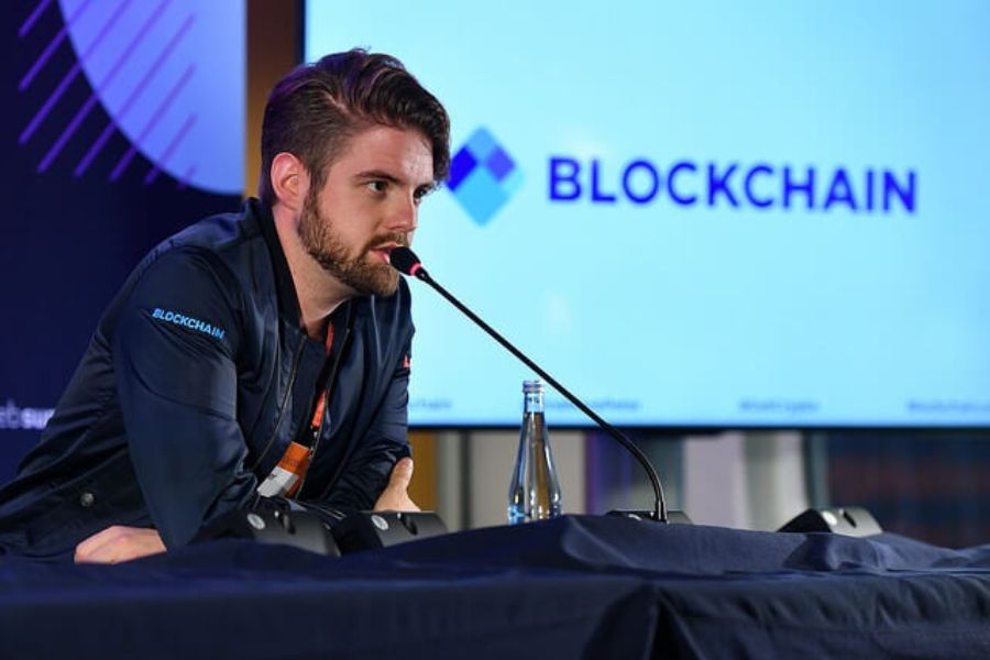 Peter Smith Navigating Blockchain’s Frontier with Expertise